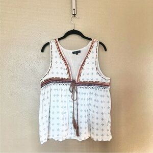 Lob Front Tie Embroidered Tank Top / Vest Size L (3)